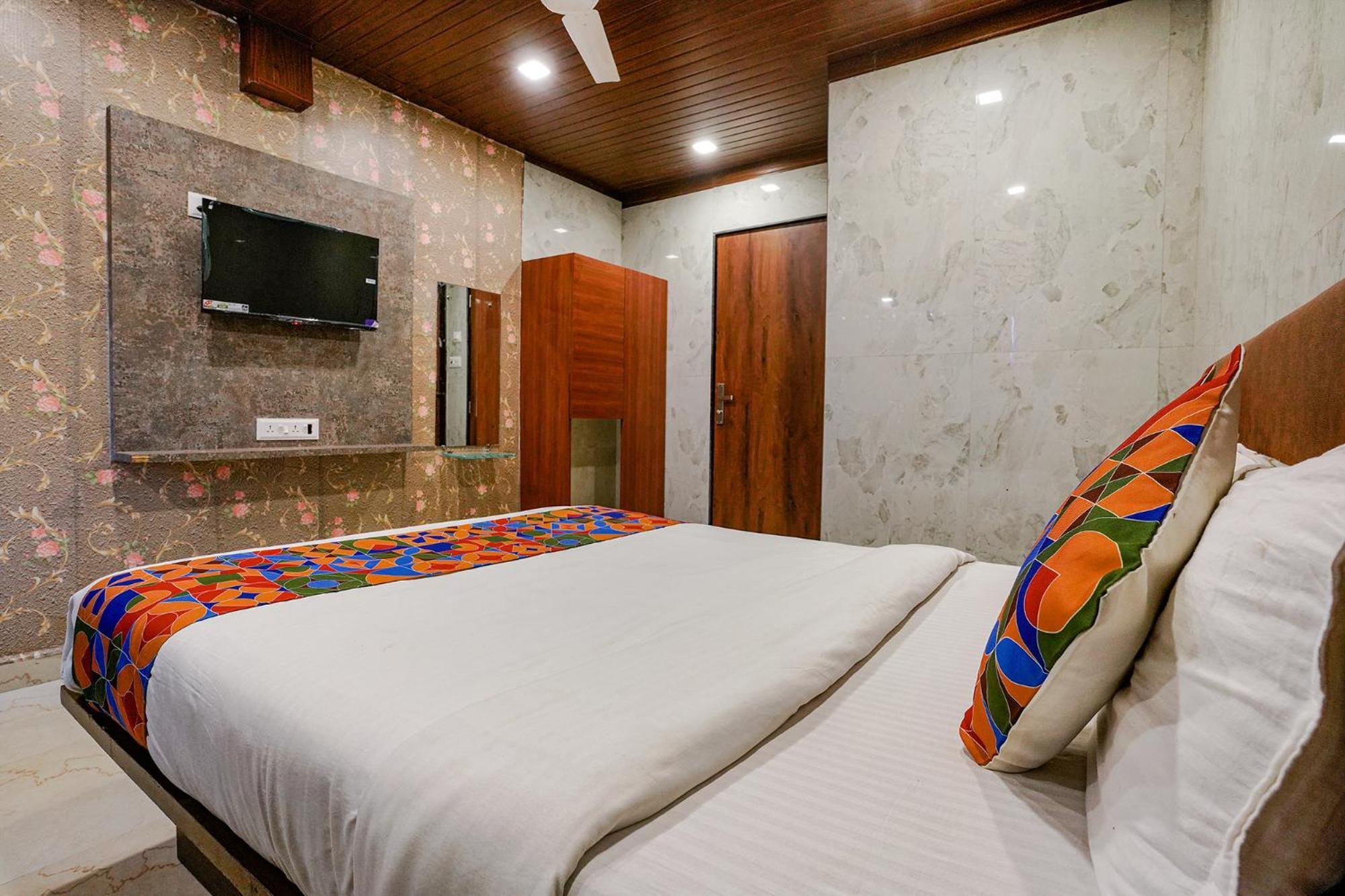 Fabexpress Yatri Inn - Navi Mumbai Turambhe Zewnętrze zdjęcie