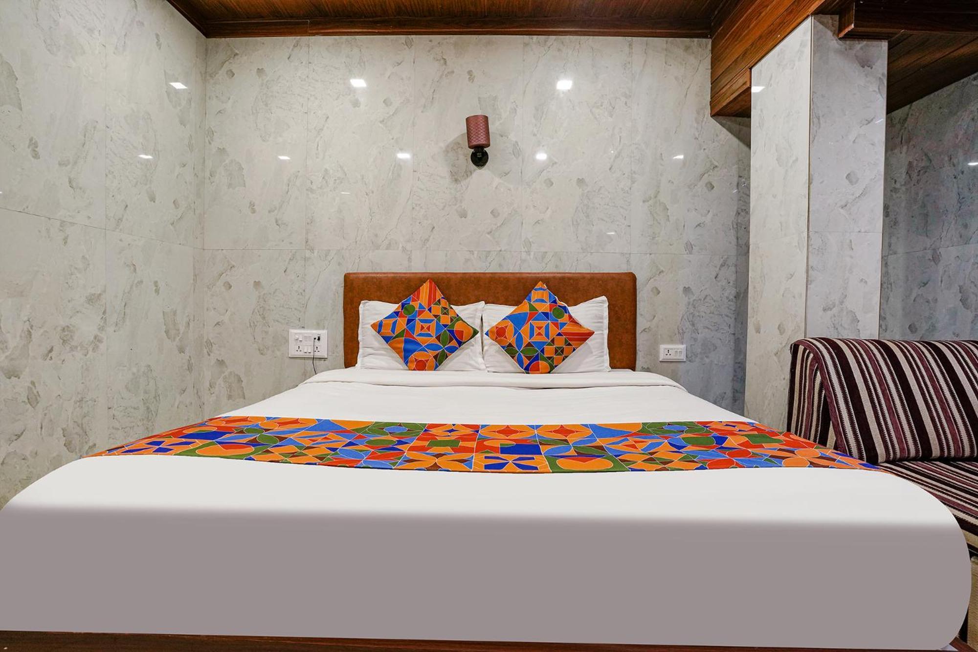 Fabexpress Yatri Inn - Navi Mumbai Turambhe Zewnętrze zdjęcie